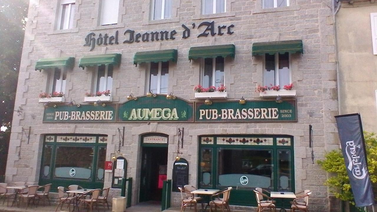 Hotel Jeanne D'Arc Saint-Chély-dʼApcher Kültér fotó